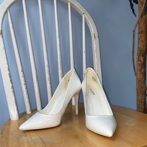 SOLD ALDO white pointed toe stiletto pumps